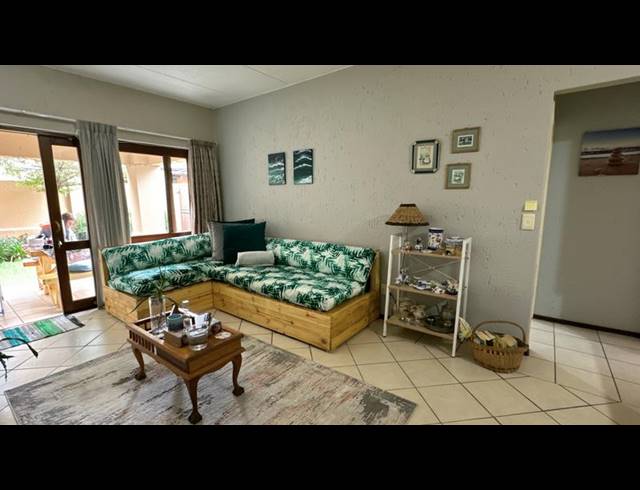 1 BEDROOM PROPERTY TO RENT IN FOURWAYS